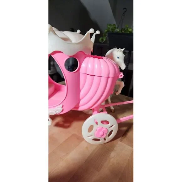 Vintage Barbie Horse and Carriage ~Princess~